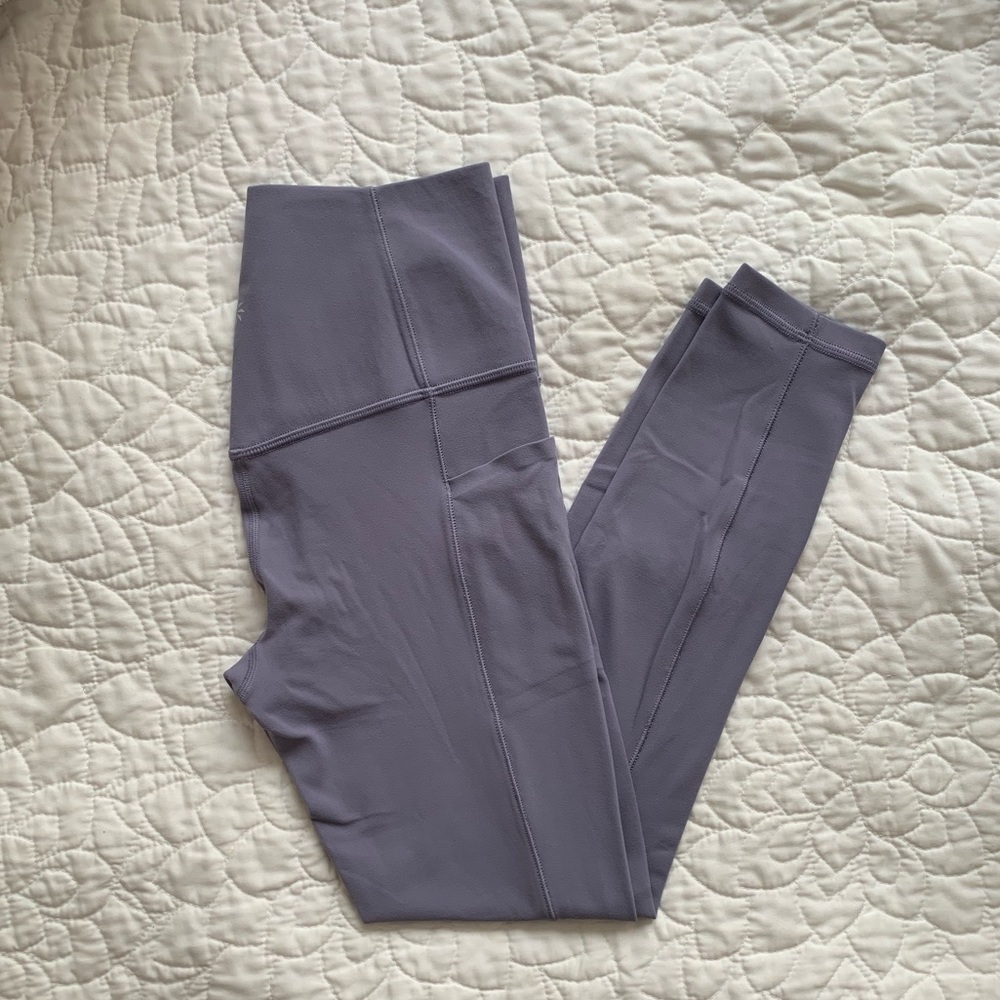 Athlete salutation stash pocket II
